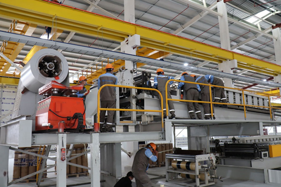Dây chuyền số 1 nhà máy Panel miền Bắc của Công ty Phương Nam đi vào hoạt động