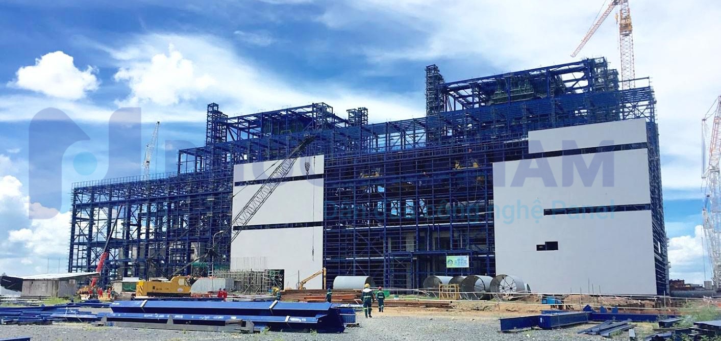 Combination of pre-fabricated steel house and Phuong Nam panel optimizes cost